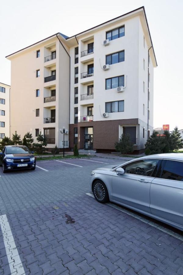 Luxor Apartment Otopeni Exterior foto