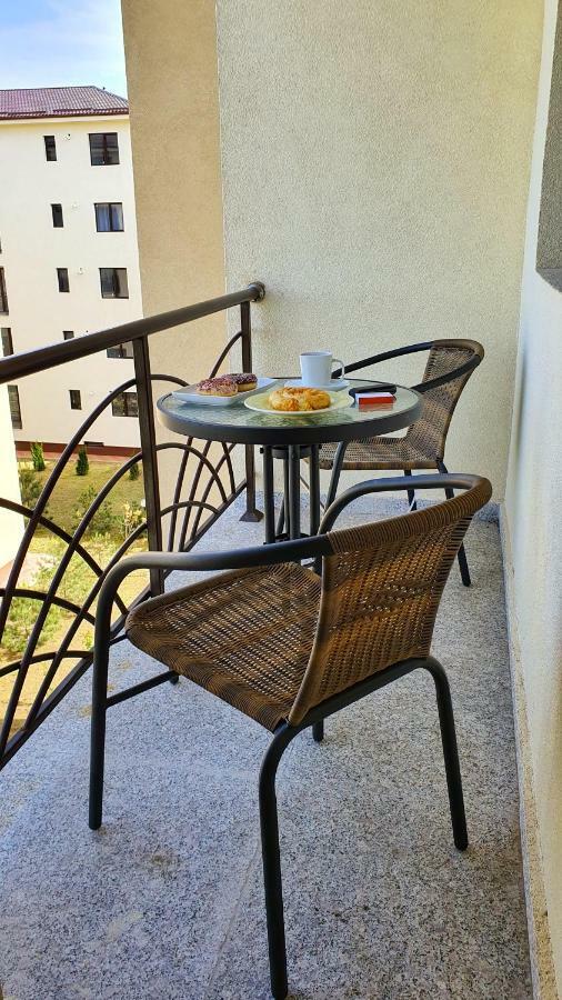 Luxor Apartment Otopeni Exterior foto